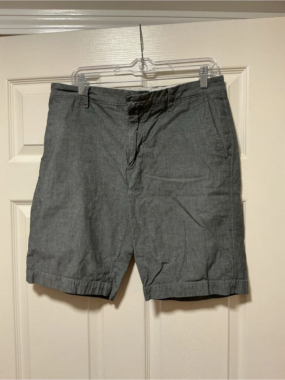 J. Crew Men’s Grey Flat-Front Shorts
